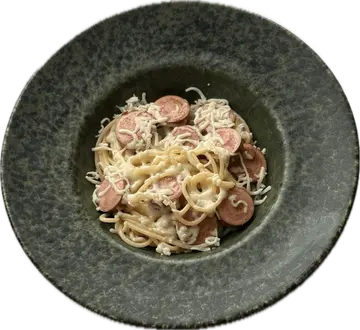 Спагетти с сосисками и сыром